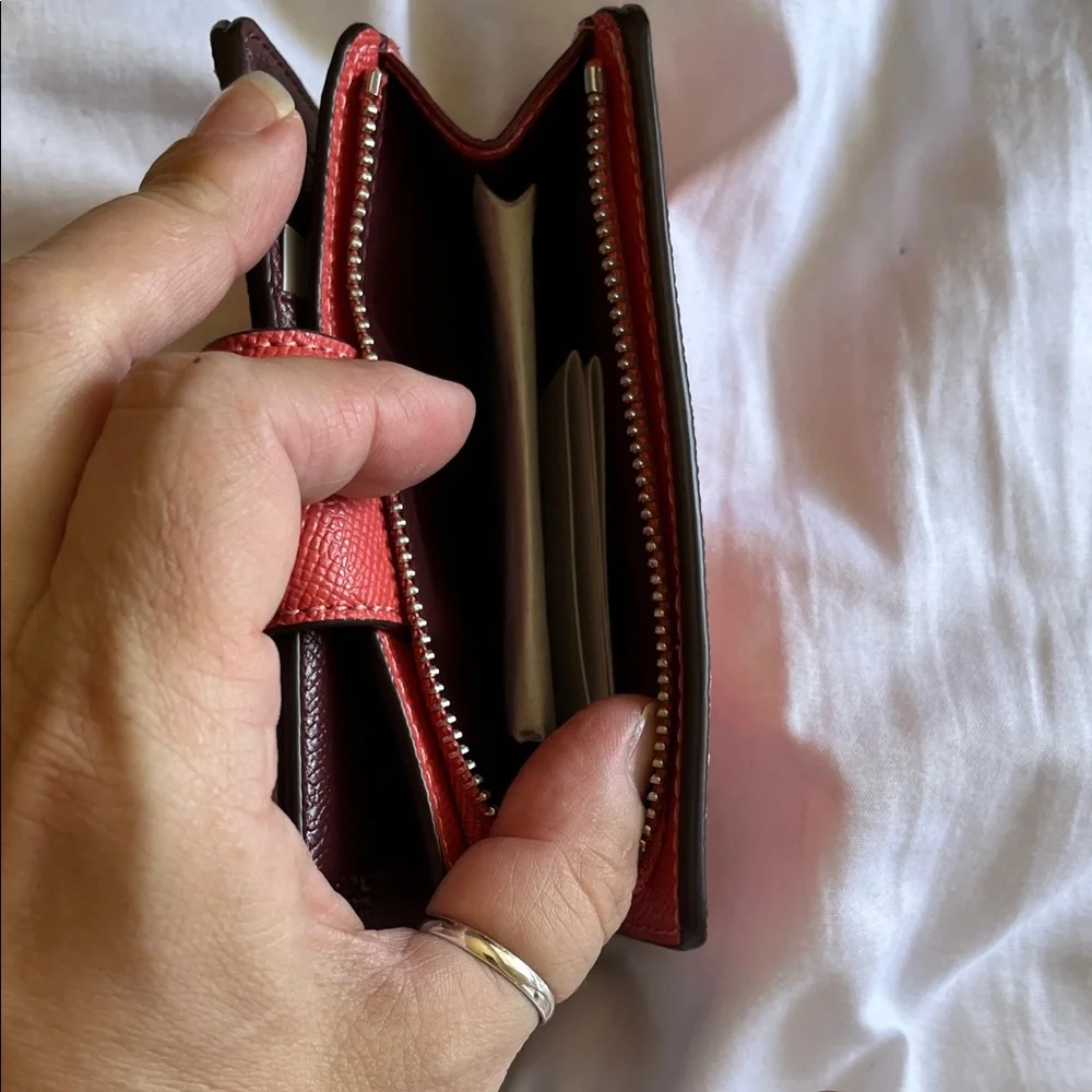 Coach Corner Zip Leather Wallet - Picture 4 of 4